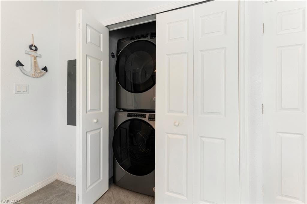 23 Nancy LN, FORT MYERS BEACH FL 33931-31