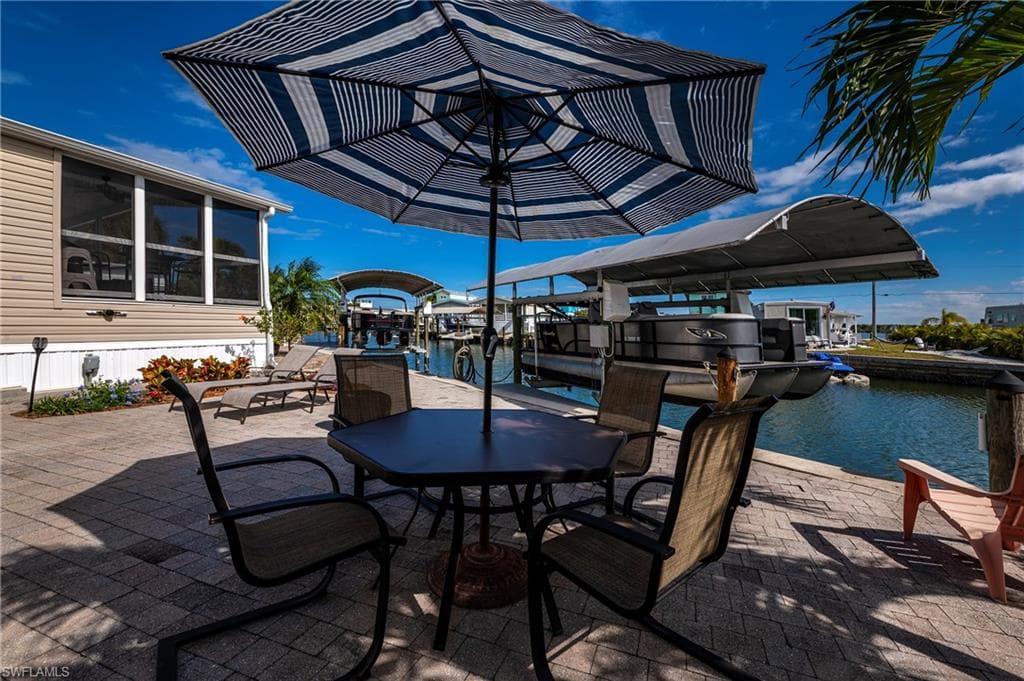 23 Nancy LN, FORT MYERS BEACH FL 33931-3