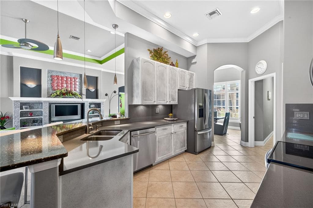 10551 Sir Michaels Place DR, BONITA SPRINGS FL 34135-11