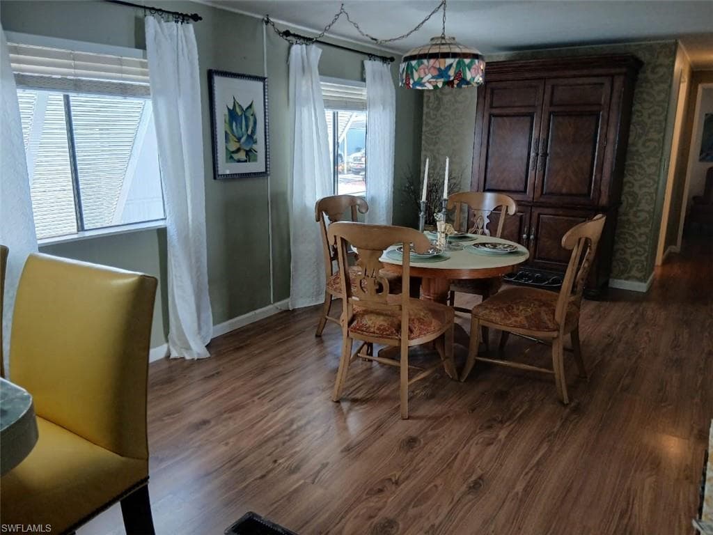 2105 Cypress CT, NAPLES FL 34110-13