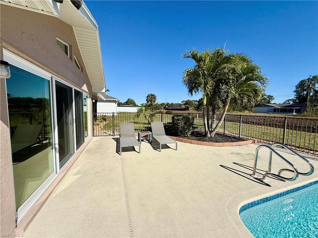 70 Ortona ST, LEHIGH ACRES FL 33936-6