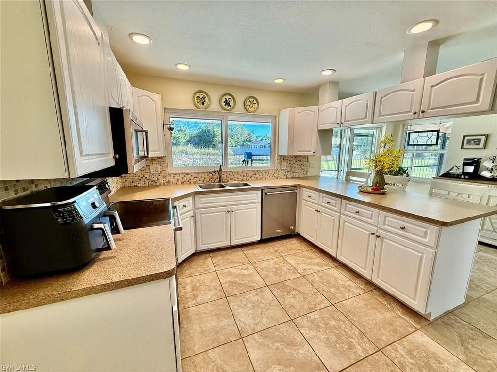 70 Ortona ST, LEHIGH ACRES FL 33936-24