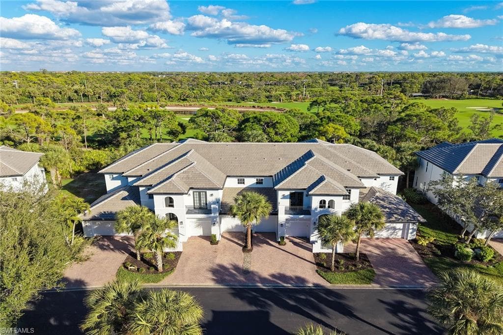 23761 Merano CT # 202, ESTERO FL 34134-1