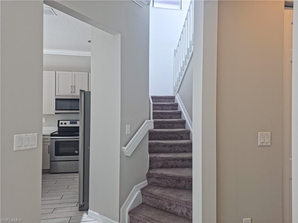 8923 Madrid CIR, NAPLES FL 34104-16