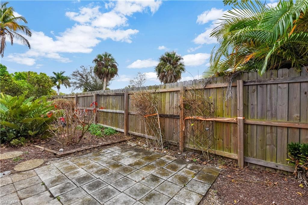 1016 Bayshore AVE, FORT MYERS FL 33919-42