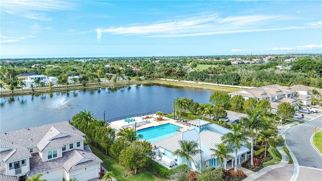 4721 Arboretum CIR # 201, NAPLES FL 34112-25