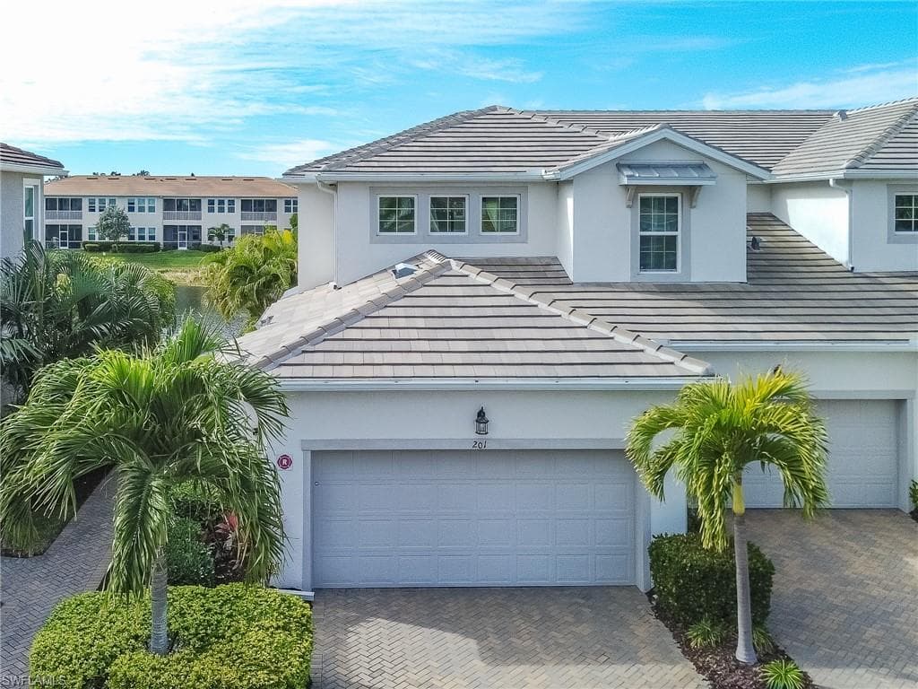 4721 Arboretum CIR # 201, NAPLES FL 34112-23