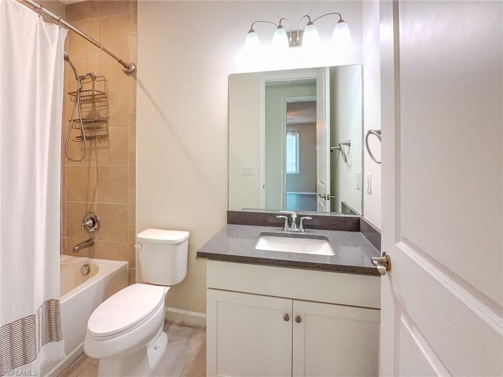 4721 Arboretum CIR # 201, NAPLES FL 34112-20