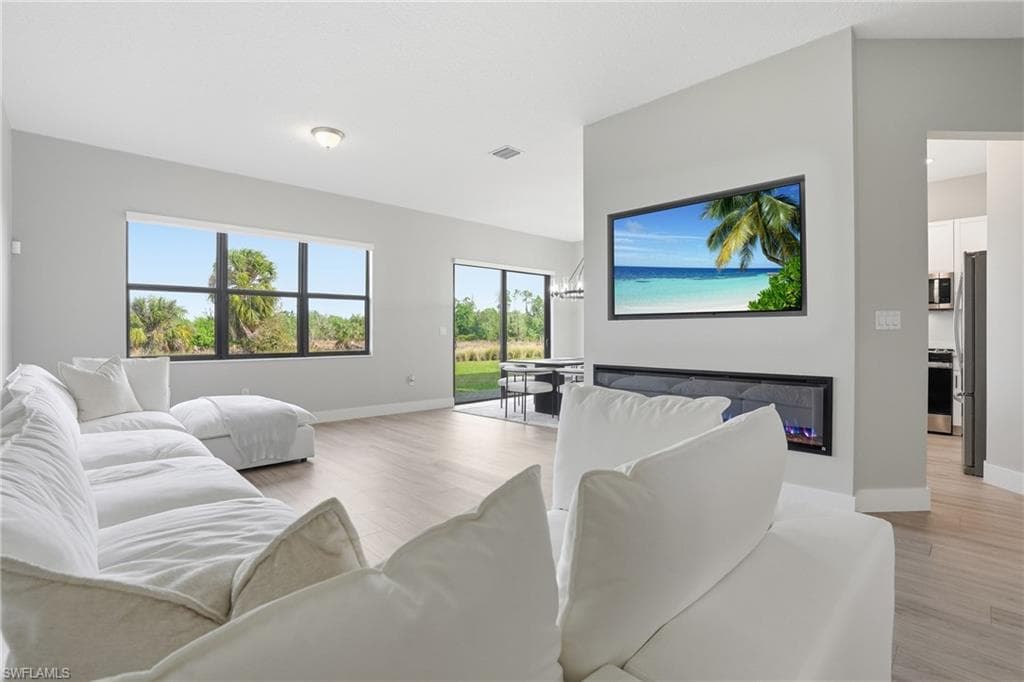 5653 Cassidy LN, AVE MARIA FL 34142-2