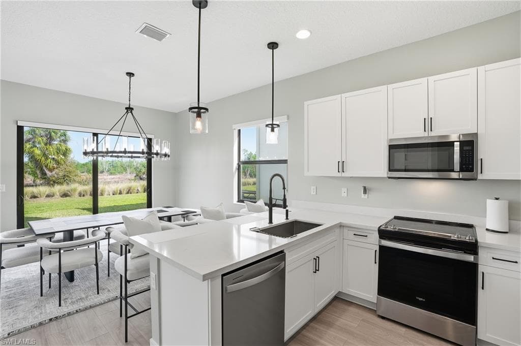 5653 Cassidy LN, AVE MARIA FL 34142-8