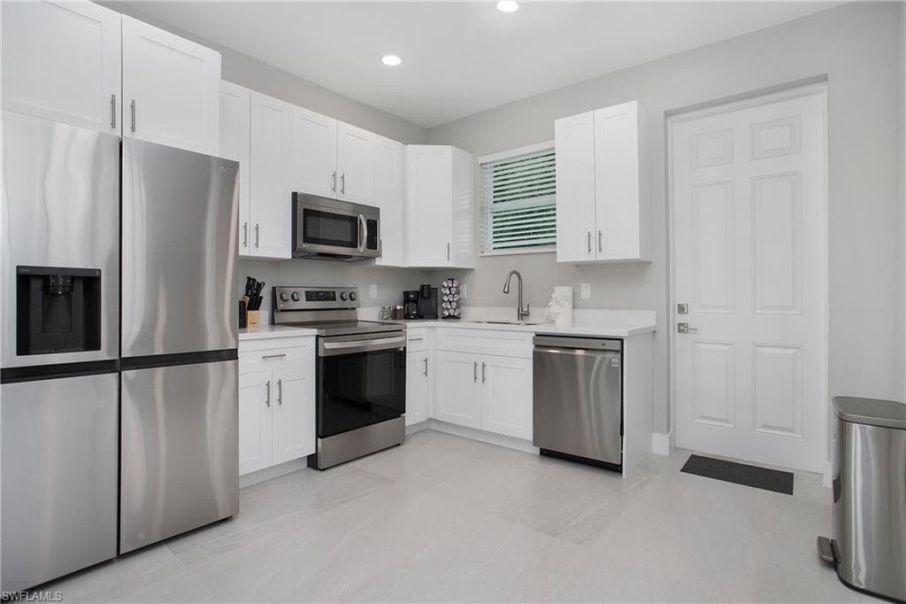 26961 Riverside DR, BONITA SPRINGS FL 34135-25