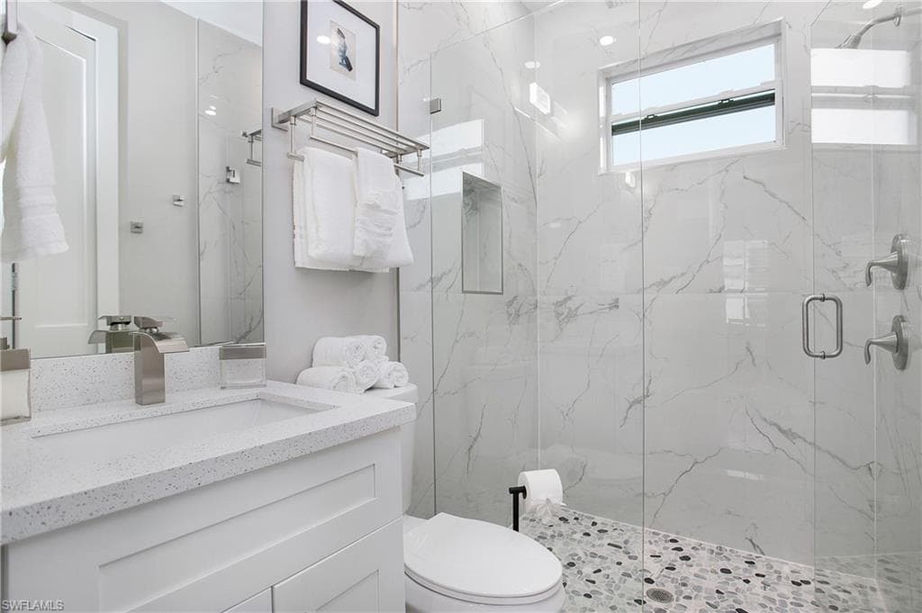 26961 Riverside DR, BONITA SPRINGS FL 34135-27