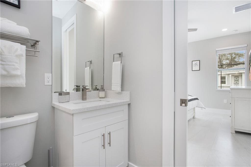 26961 Riverside DR, BONITA SPRINGS FL 34135-10