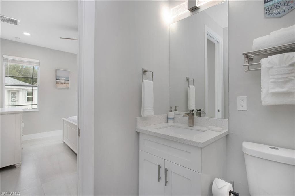 26951 Riverside DR, BONITA SPRINGS FL 34135-18