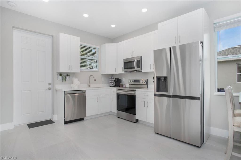 26951 Riverside DR, BONITA SPRINGS FL 34135-24