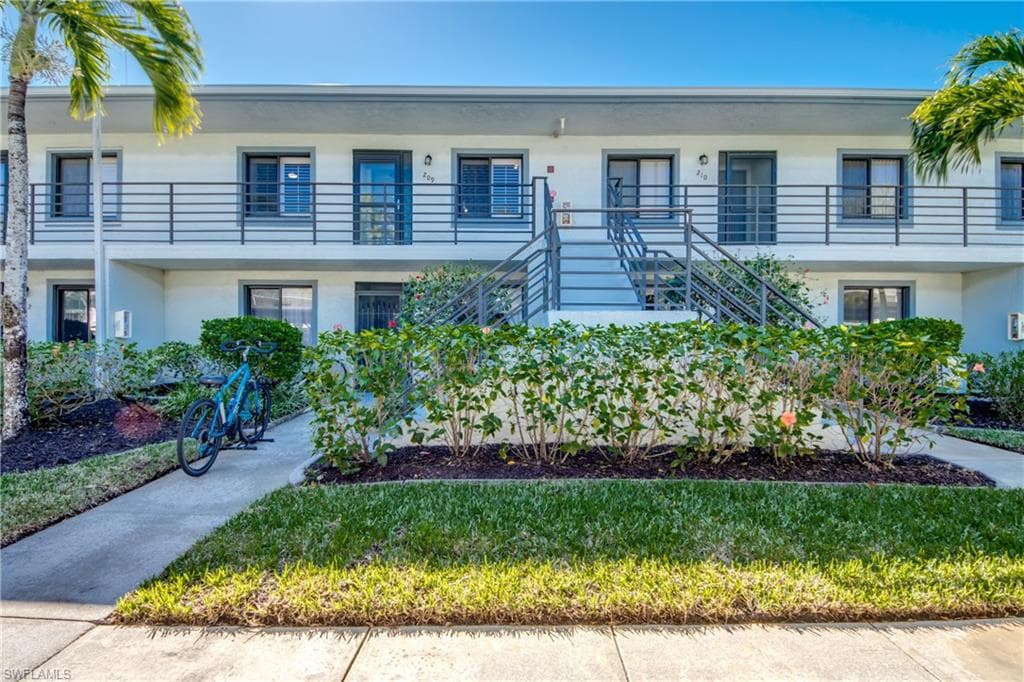 12520 Cold Stream DR # 209, FORT MYERS FL 33912-49