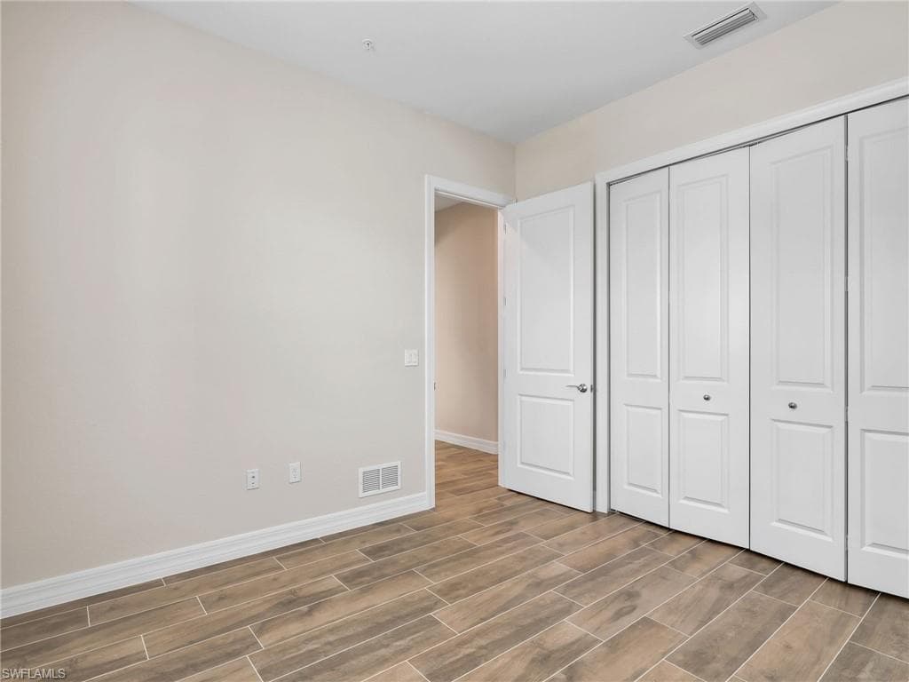 268 Indies DR E # 201, NAPLES FL 34114-13