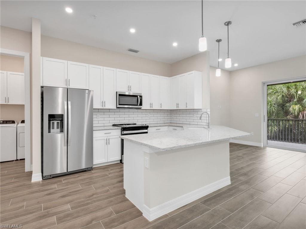 268 Indies DR E # 201, NAPLES FL 34114-43