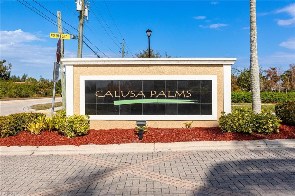 9733 Mendocino DR, FORT MYERS FL 33919-29