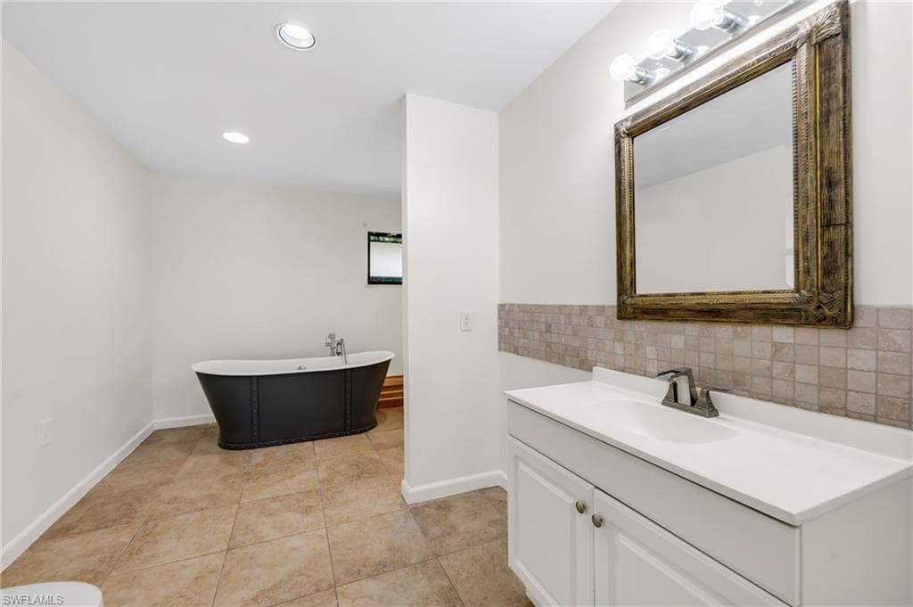 5191 Mahogany Ridge DR-13