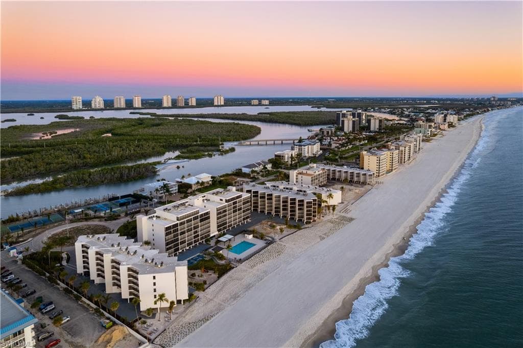 25810 Hickory BLVD # 105, BONITA SPRINGS FL 34134-33