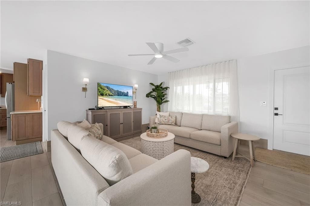 280 Ibis ST, FORT MYERS BEACH FL 33931-6