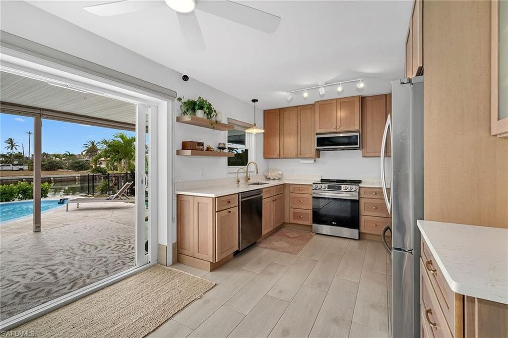 280 Ibis ST, FORT MYERS BEACH FL 33931-9