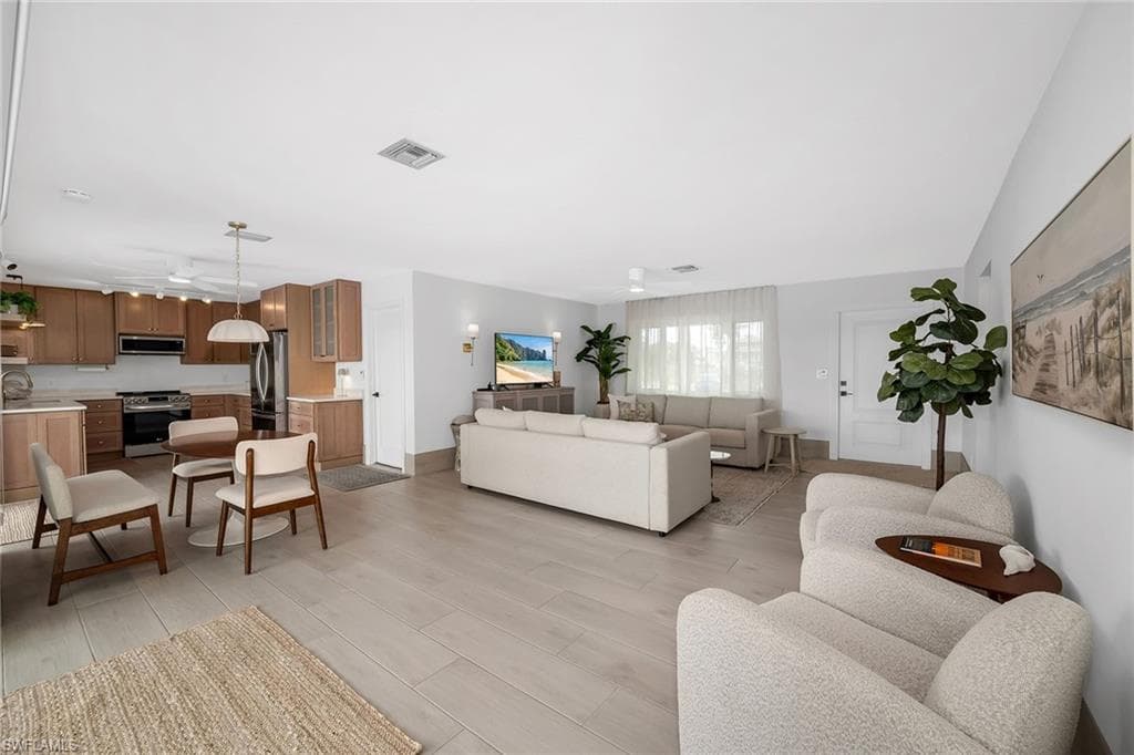 280 Ibis ST, FORT MYERS BEACH FL 33931-7