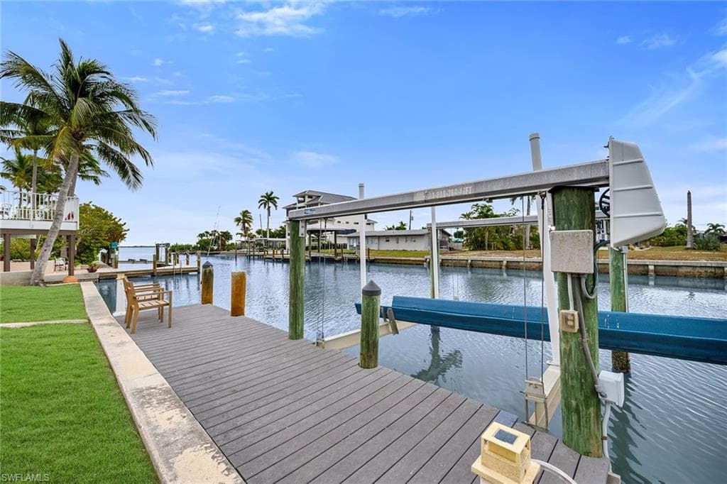 280 Ibis ST, FORT MYERS BEACH FL 33931-24