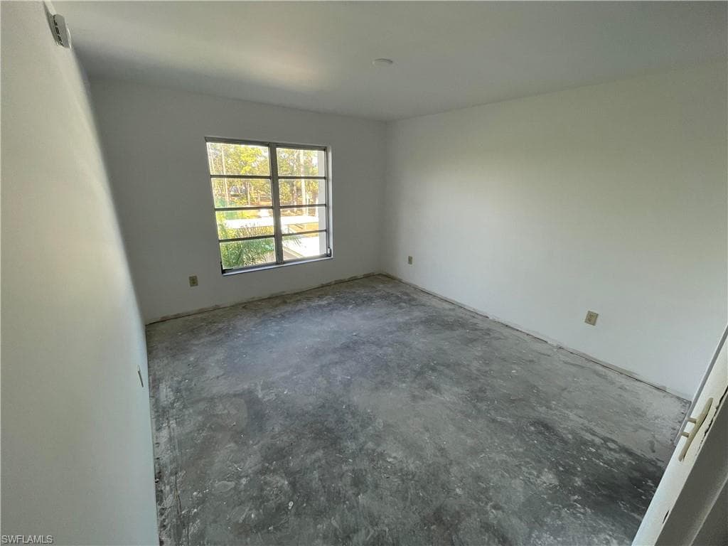 21260 Brinson AVE # 303, PORT CHARLOTTE FL 33952-9