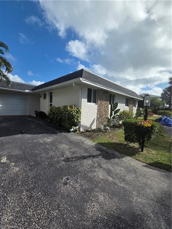 280 Lanchester CT # 38, NAPLES FL 34112-1