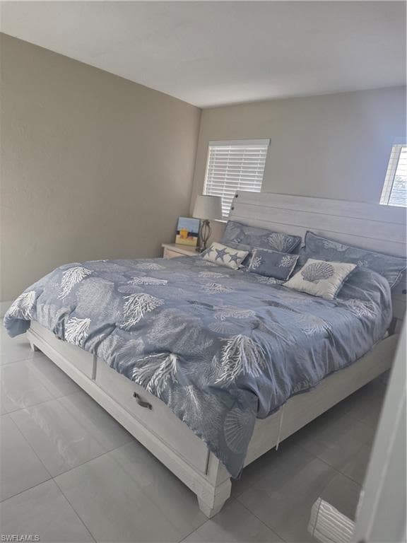 280 Lanchester CT # 38, NAPLES FL 34112-20