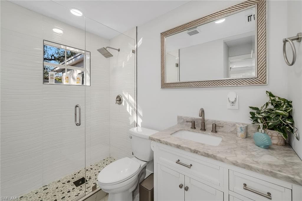 3954 Coconut CIR N, NAPLES FL 34104-15