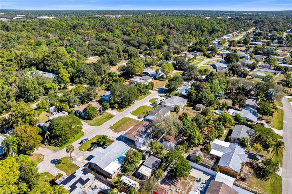 3954 Coconut CIR N, NAPLES FL 34104-36