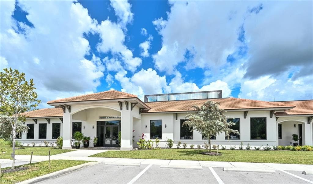 8370 Heritage Links CT # 2016, NAPLES FL 34112-30