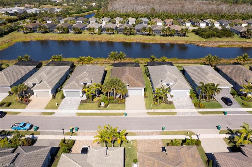 11528 Jacaranda DR-22