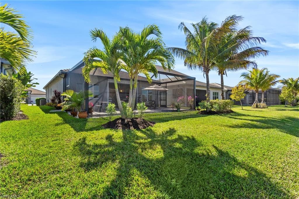 11528 Jacaranda DR-23
