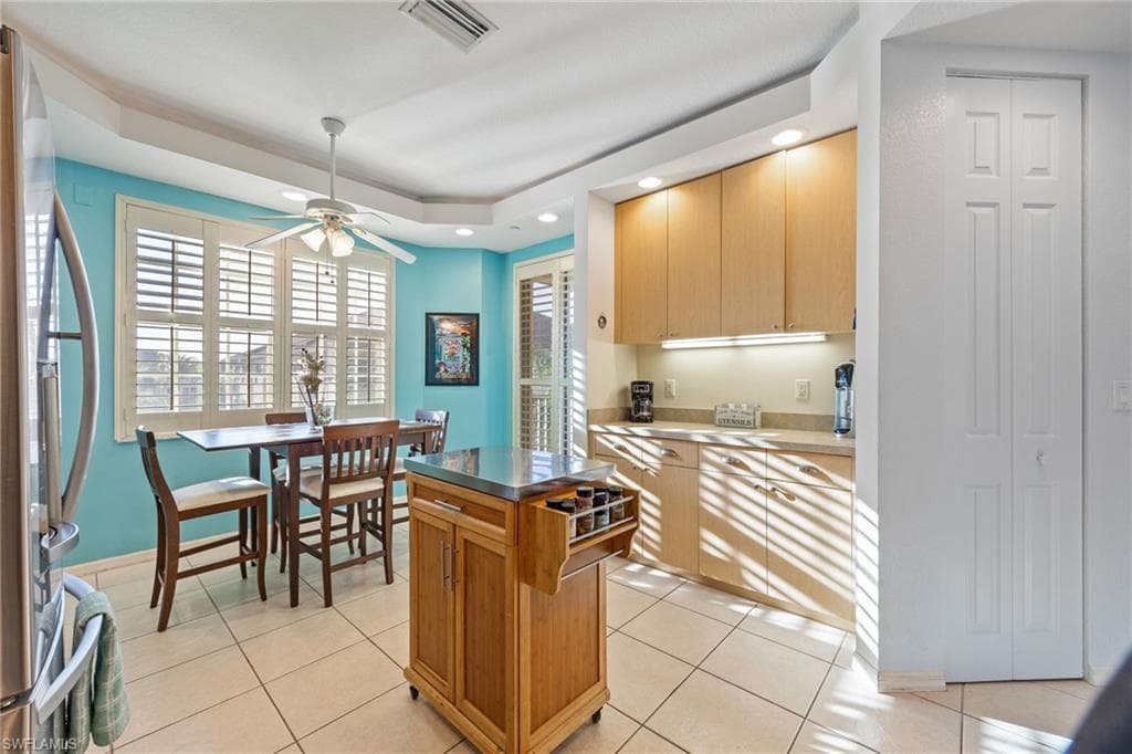 1121 Van Loon Commons CIR # 305, CAPE CORAL FL 33909-17