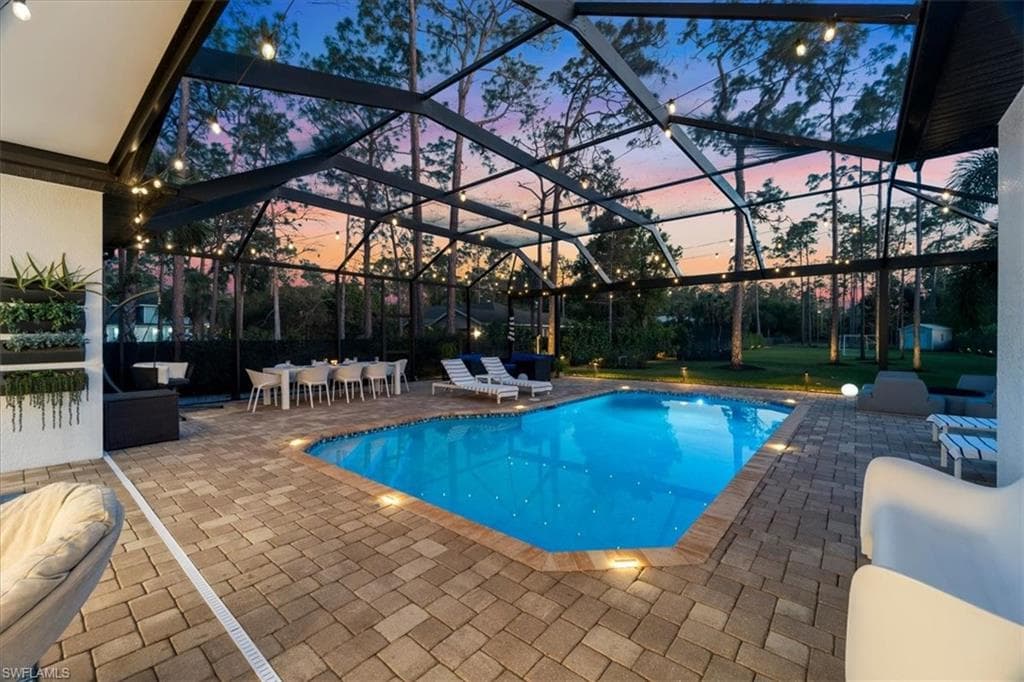 5858 Star Grass LN, NAPLES FL 34116-3