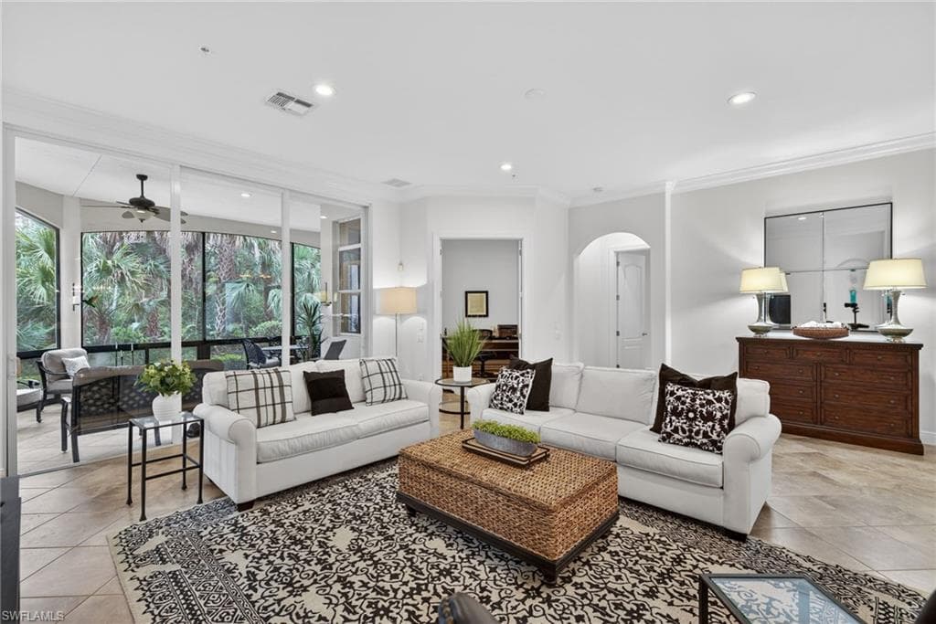 28540 Calabria CT # 101, NAPLES FL 34110-4