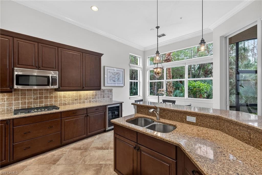 28540 Calabria CT # 101, NAPLES FL 34110-10