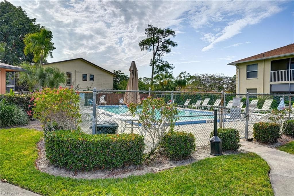 15000 Arbor Lakes DR E 2-26