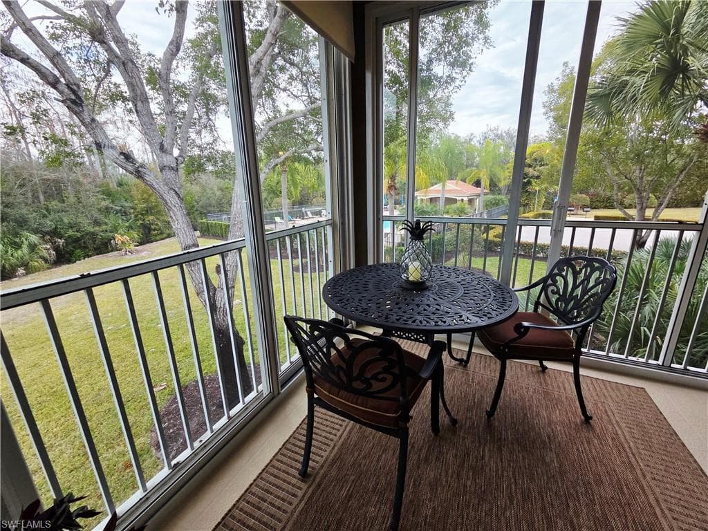6775 Huntington Lakes CIR # 202, NAPLES FL 34119-16