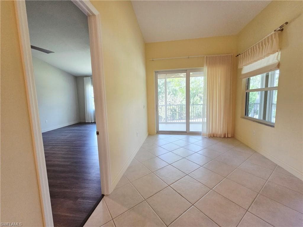 6775 Huntington Lakes CIR # 202, NAPLES FL 34119-17