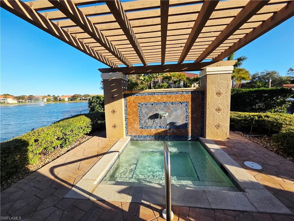 6775 Huntington Lakes CIR # 202, NAPLES FL 34119-36