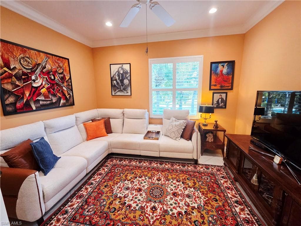 6775 Huntington Lakes CIR # 202, NAPLES FL 34119-30