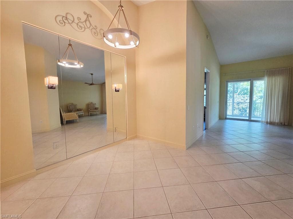 6775 Huntington Lakes CIR # 202, NAPLES FL 34119-24