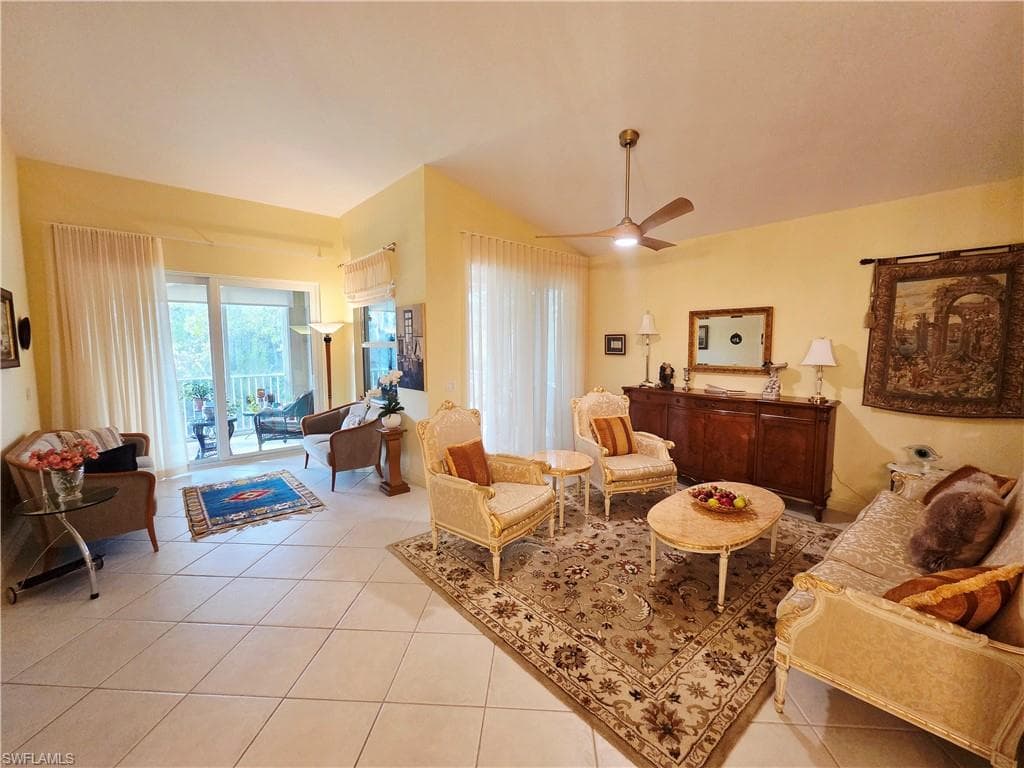 6775 Huntington Lakes CIR # 202, NAPLES FL 34119-20