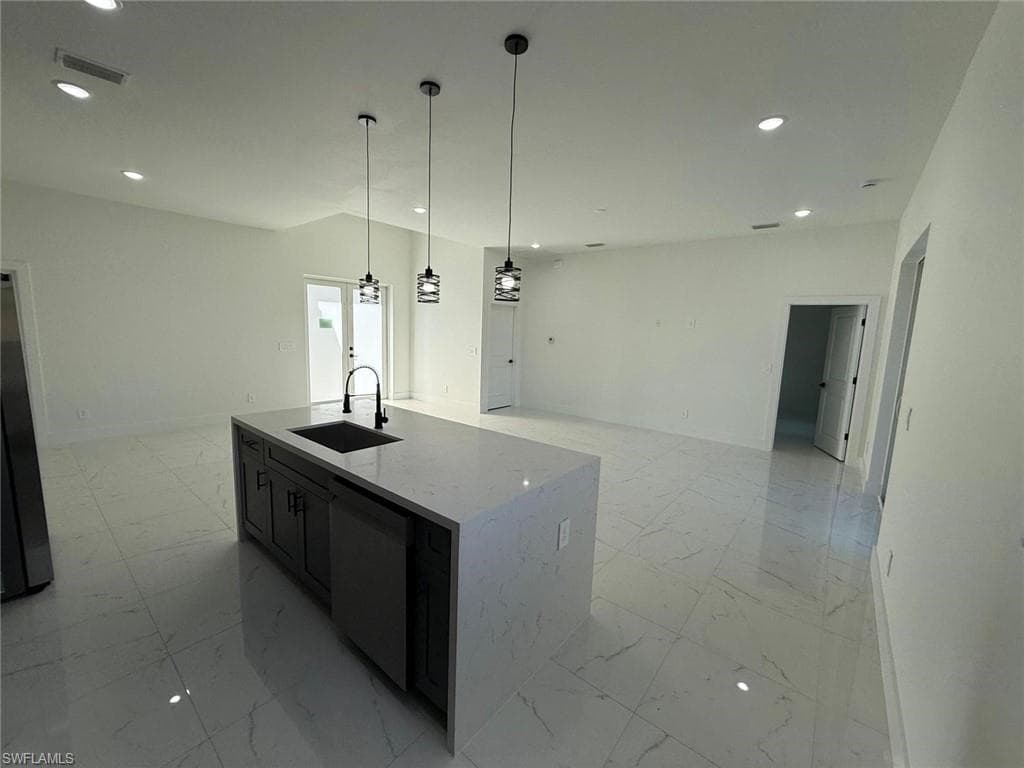 1121 Florence ST E, LEHIGH ACRES FL 33974-15