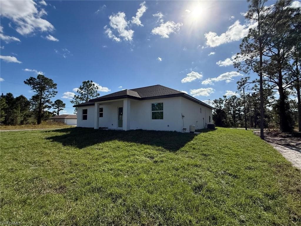 1121 Florence ST E, LEHIGH ACRES FL 33974-9